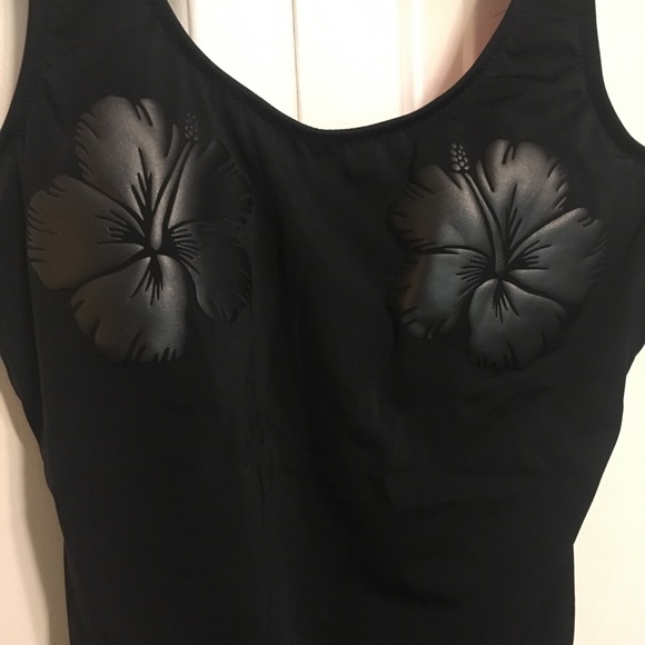 ♥︎Like NEW Victoria Secret PINK One piece swimsuit - Picture 4 of 8